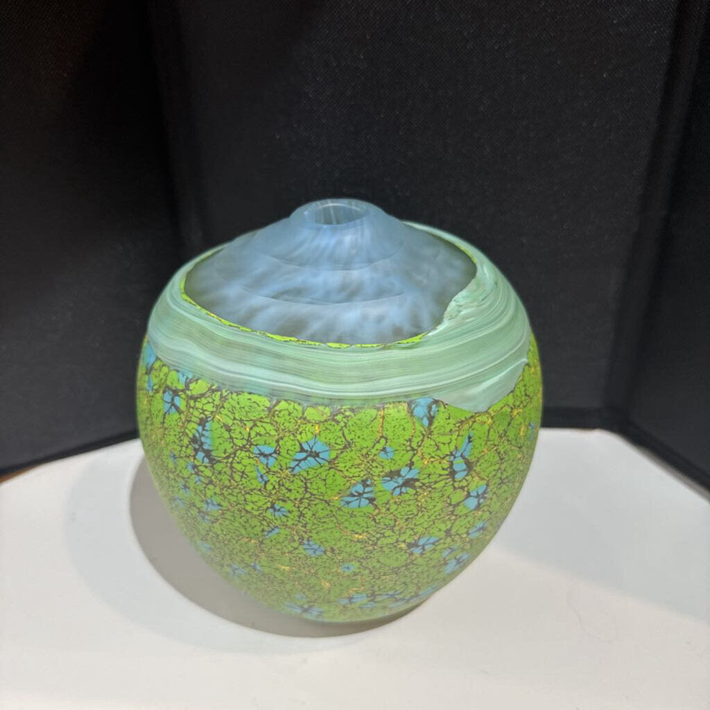 Summit Vase