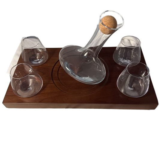 4 Whiskey Glasses & Decanter on Walnut Tray