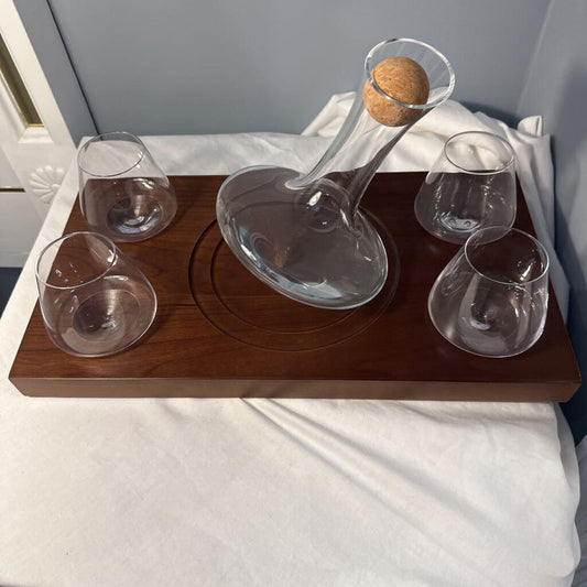 4 Whiskey Glasses & Decanter on Walnut Tray